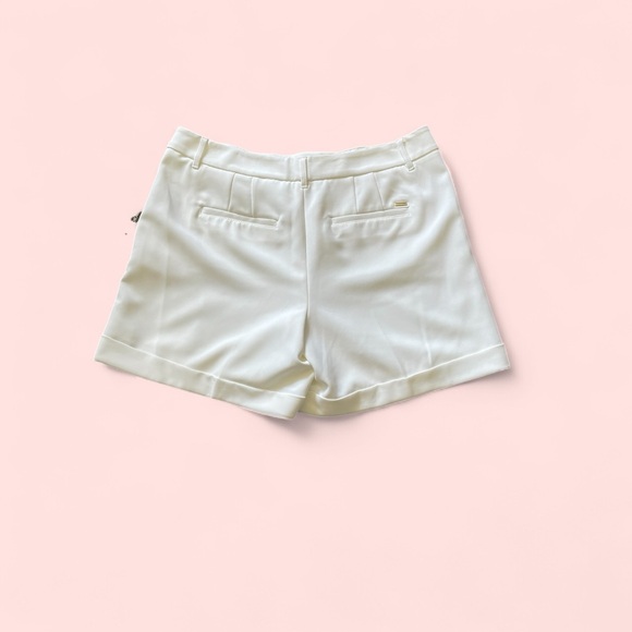 #101, White House Black Market Elegant White Women's Shorts, NWT, size 8 - Picture 2 of 5